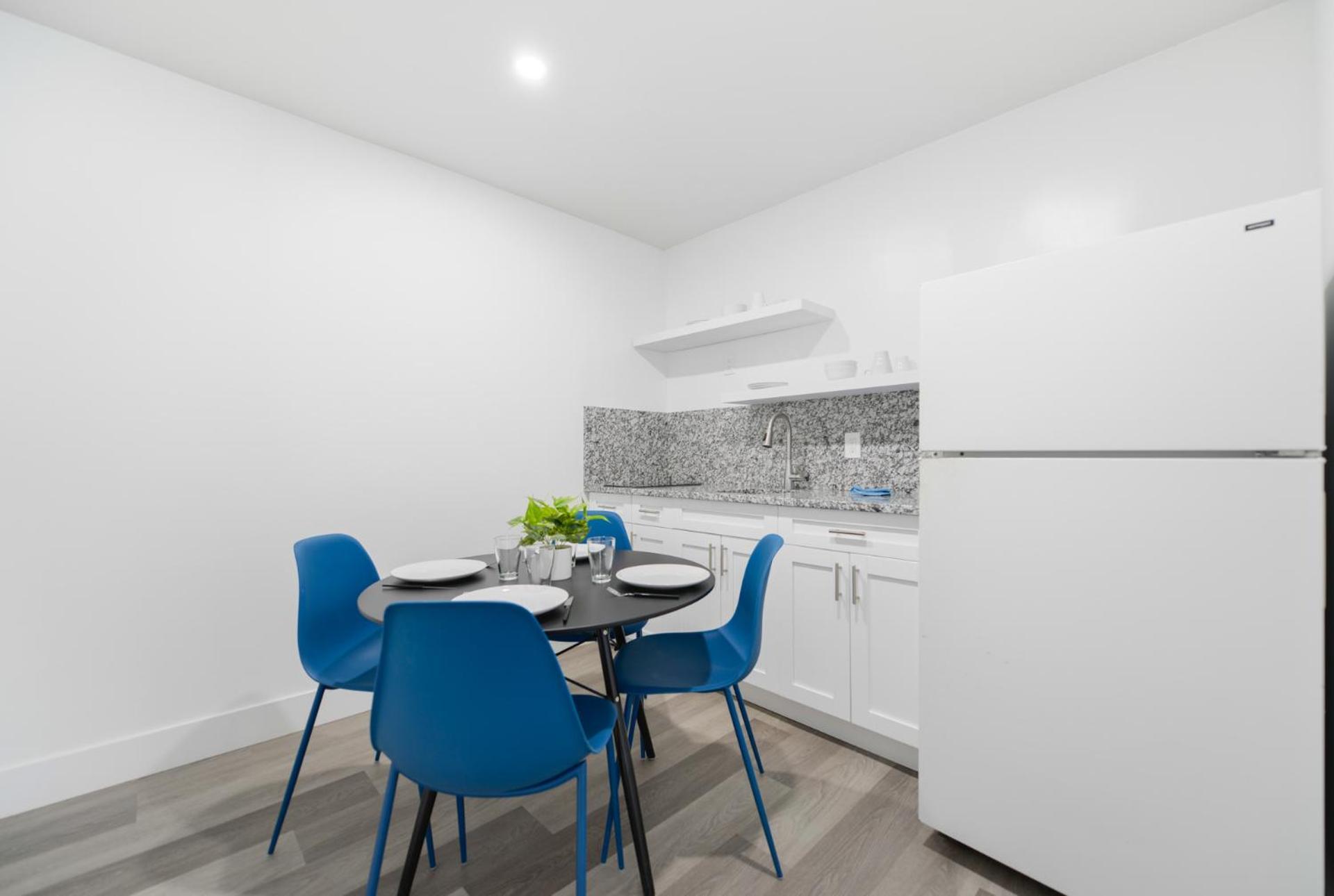 Radiant Unit With Parking And Pool - M26 Apartment Холивуд Екстериор снимка