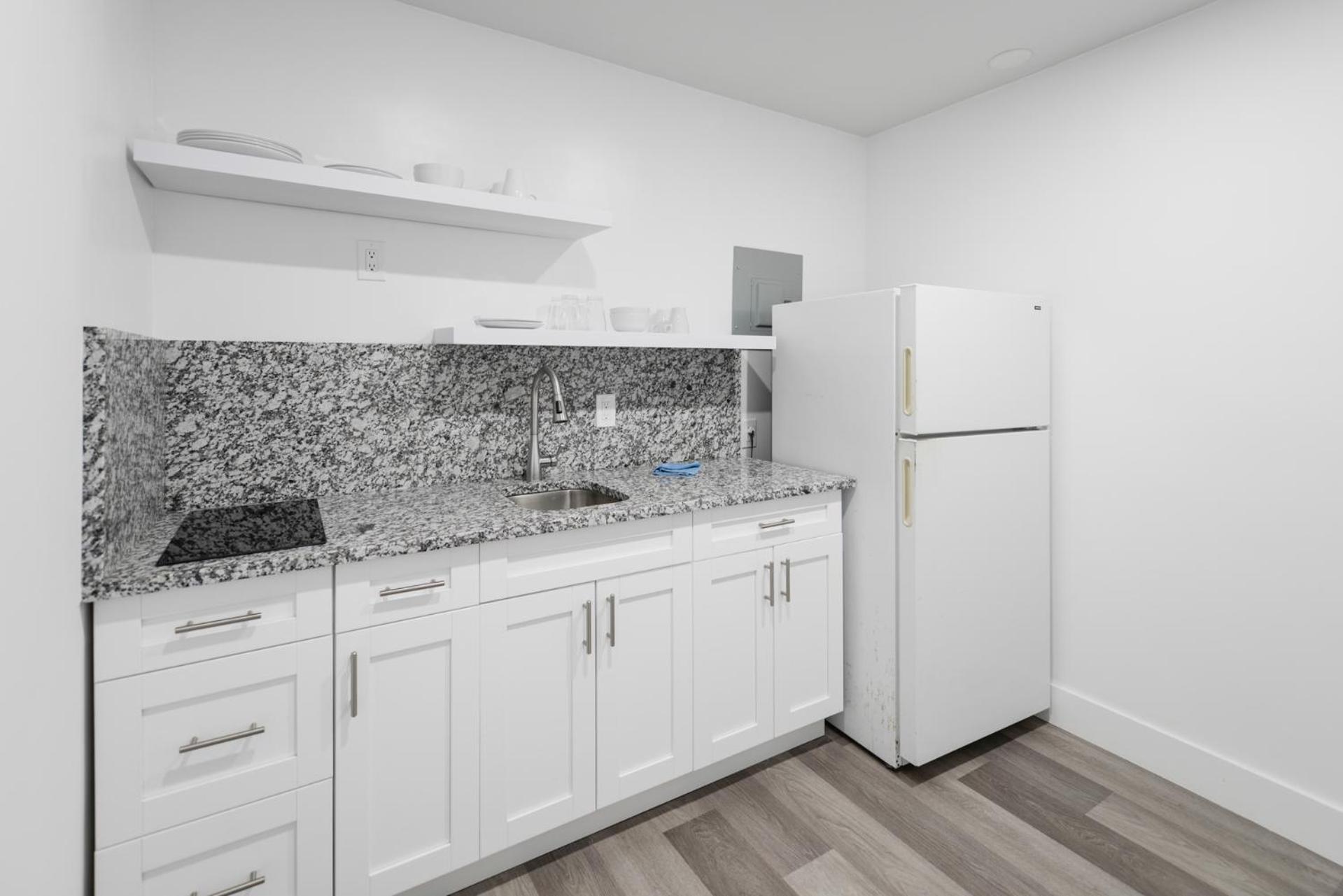 Radiant Unit With Parking And Pool - M26 Apartment Холивуд Екстериор снимка