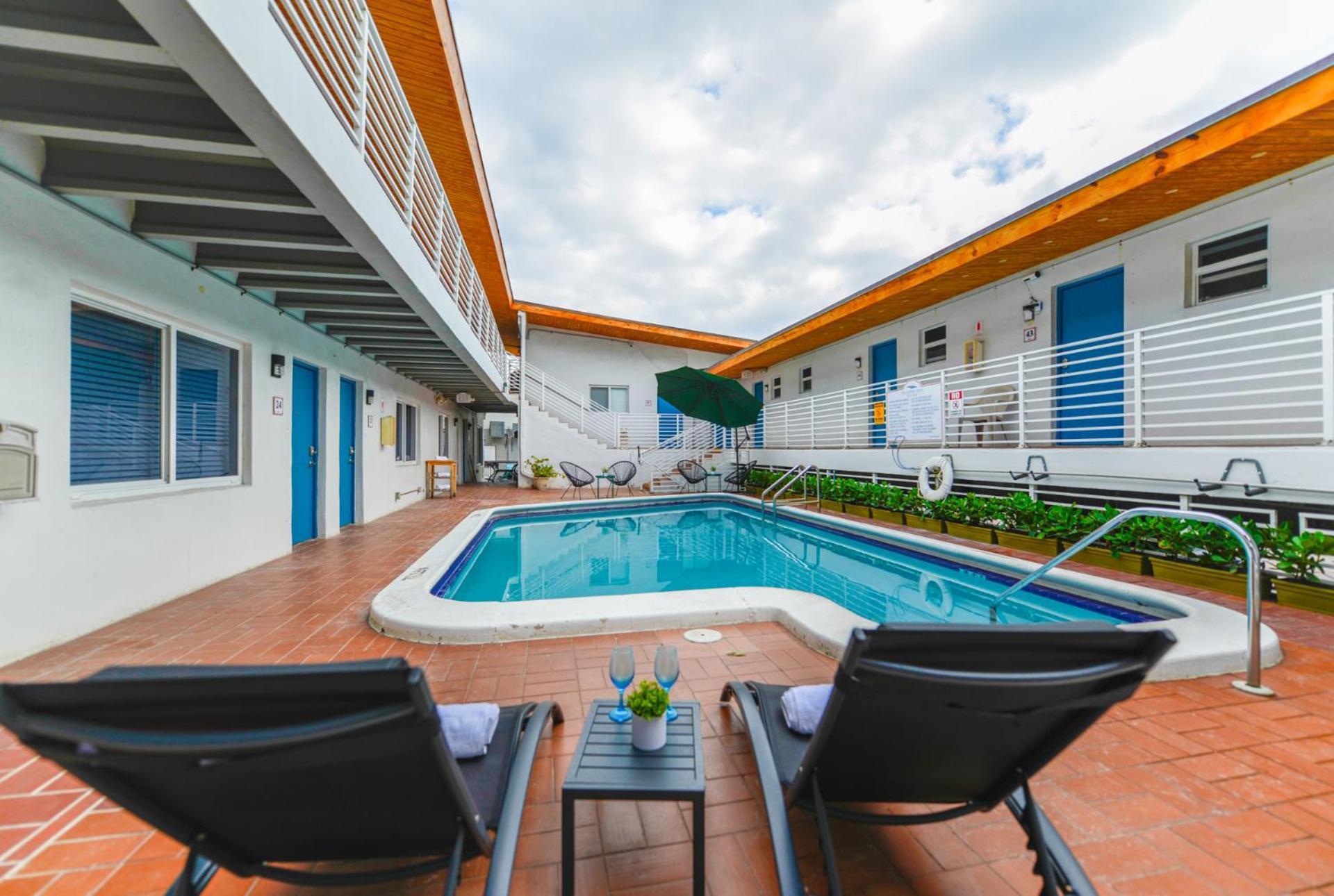 Radiant Unit With Parking And Pool - M26 Apartment Холивуд Екстериор снимка